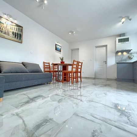 Apartman Laura Mlini Extérieur photo