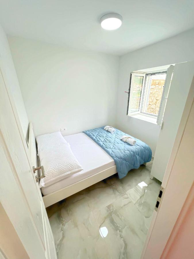 Apartman Laura Mlini Extérieur photo