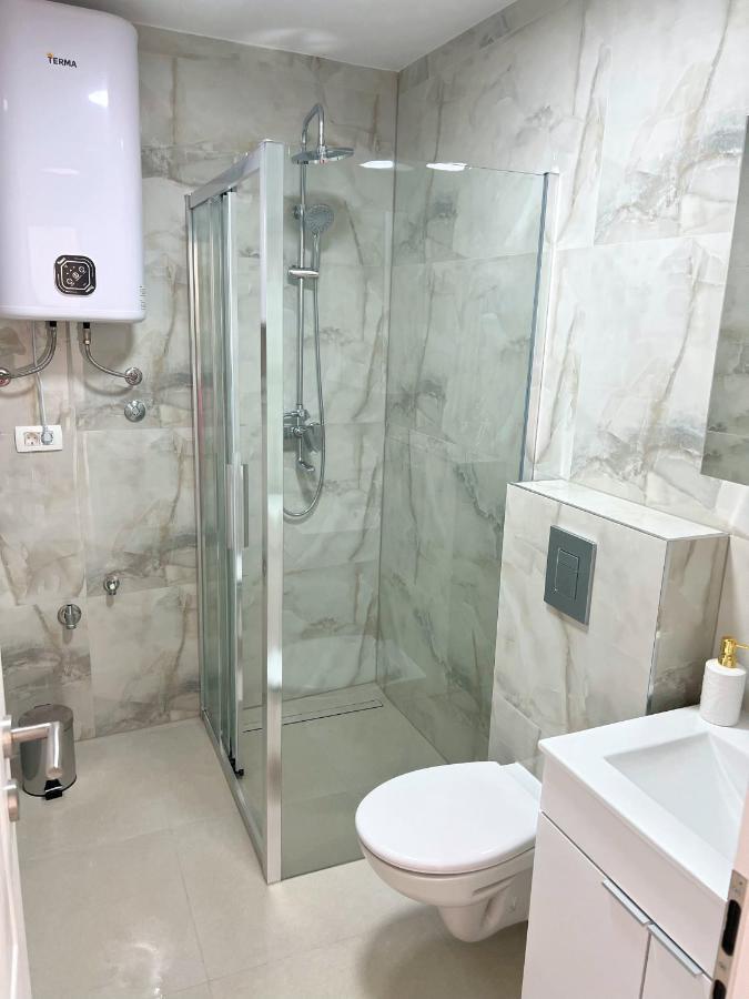 Apartman Laura Mlini Extérieur photo